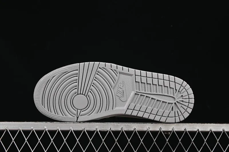 All categories Air Jordan Jordan series basketball shoes Air Jordan 1 Low G version pure original Air Jordan 1 Low AJ1 Joe 1 flash diamond white crack low-top cultural casual sneakers IH7323-100